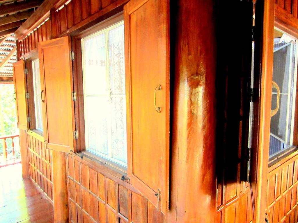 Golden Teak Homestay Mae Rim Dış mekan fotoğraf