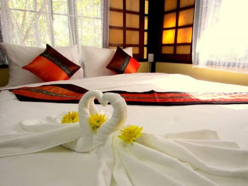 Golden Teak Homestay Mae Rim Dış mekan fotoğraf