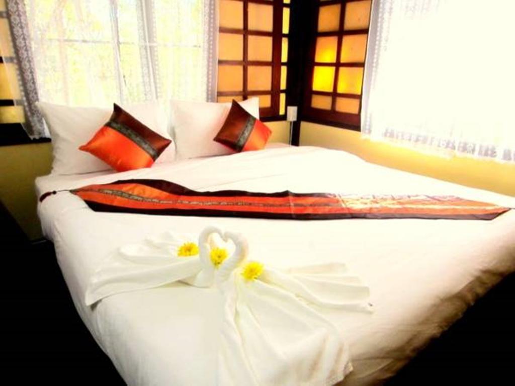 Golden Teak Homestay Mae Rim Dış mekan fotoğraf