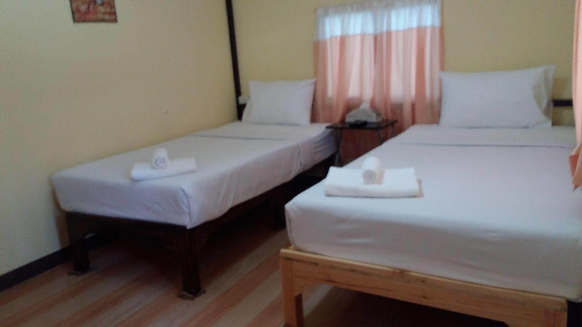 Golden Teak Homestay Mae Rim Dış mekan fotoğraf